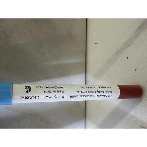 tys Beauty lip crayon hyaluronic liner Bronzy Brown - Picture 3 of 6